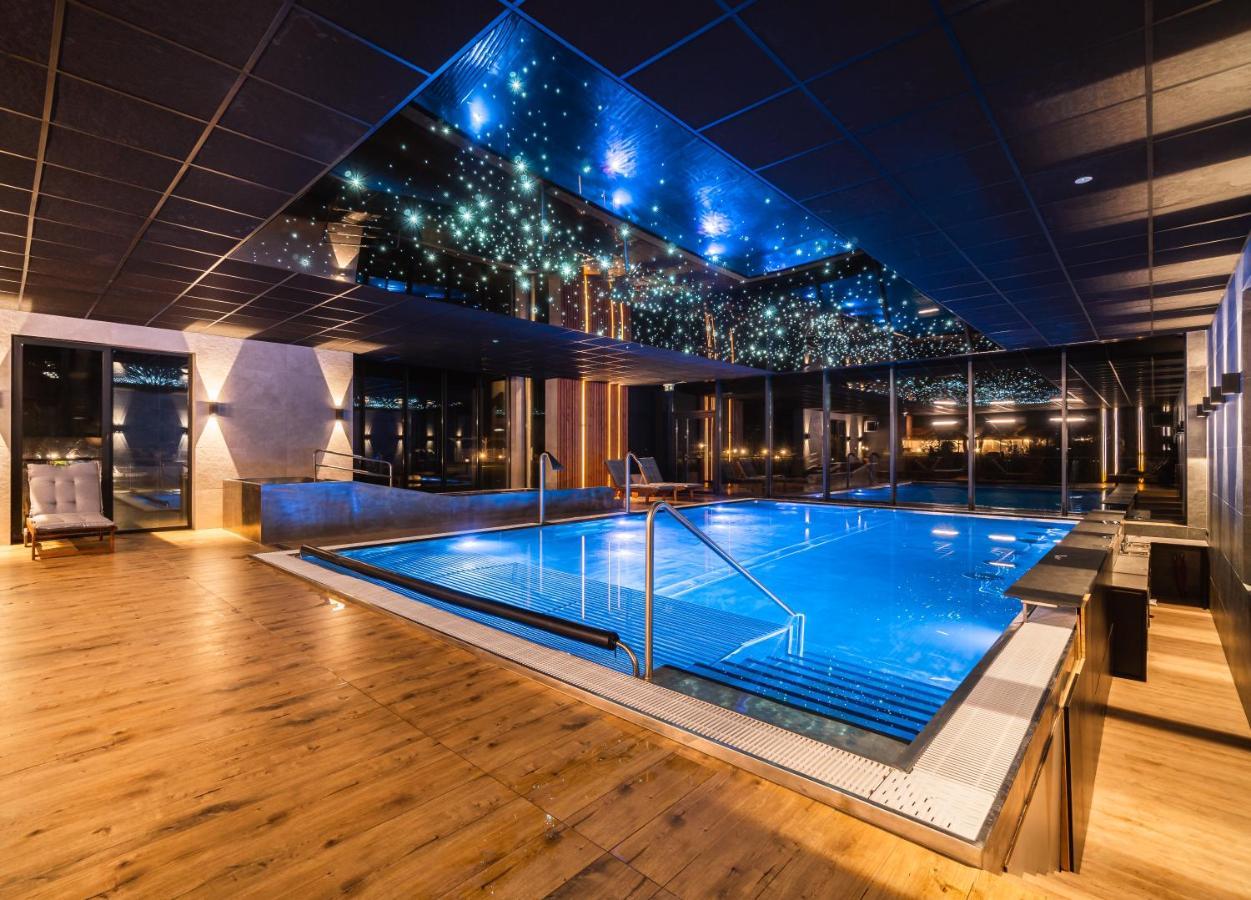 Carynska Resort & Spa Лутовиска Екстериор снимка