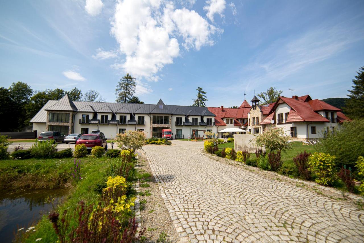 Carynska Resort & Spa Лутовиска Екстериор снимка